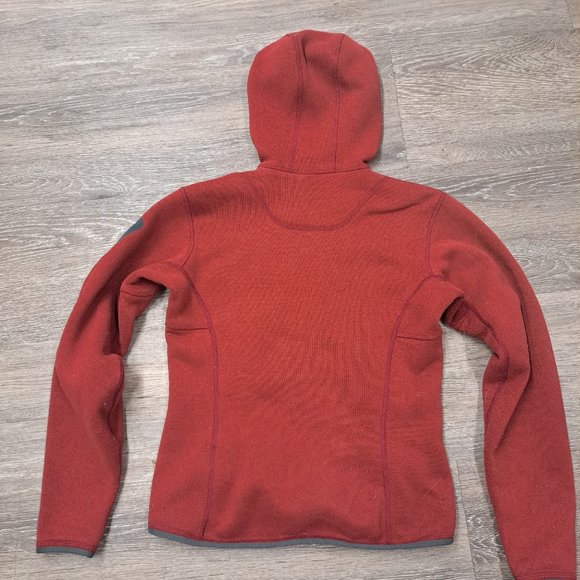SOLD-Women's Arcteryx Covert Hoody - Picture 4 of 4